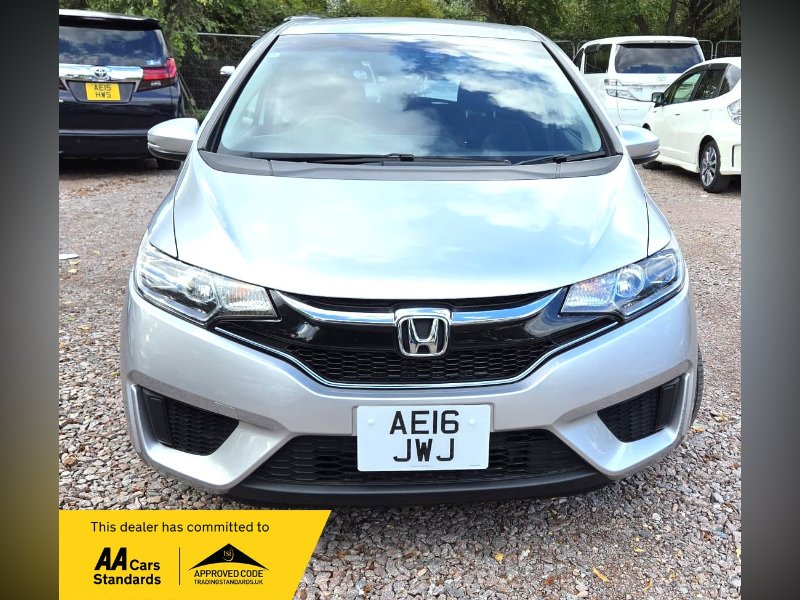 2016 Honda Fit 1.5L HYBRID- ULEZ/CAZ PASS-HALF LEATHER SEATS- FREE 24MONTHS GOLD WARRANTY 12MONTHS AA BREAKDOWN COVER